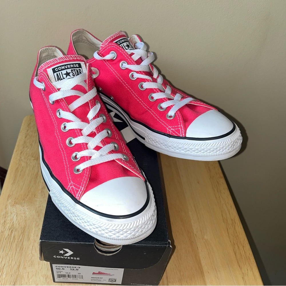 Converse - Like New, Strawberry Jam color